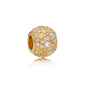 Charm Pavé Doré 89,00 € 44,50 € Charm Pavé Doré 89,00 € 44,50 €