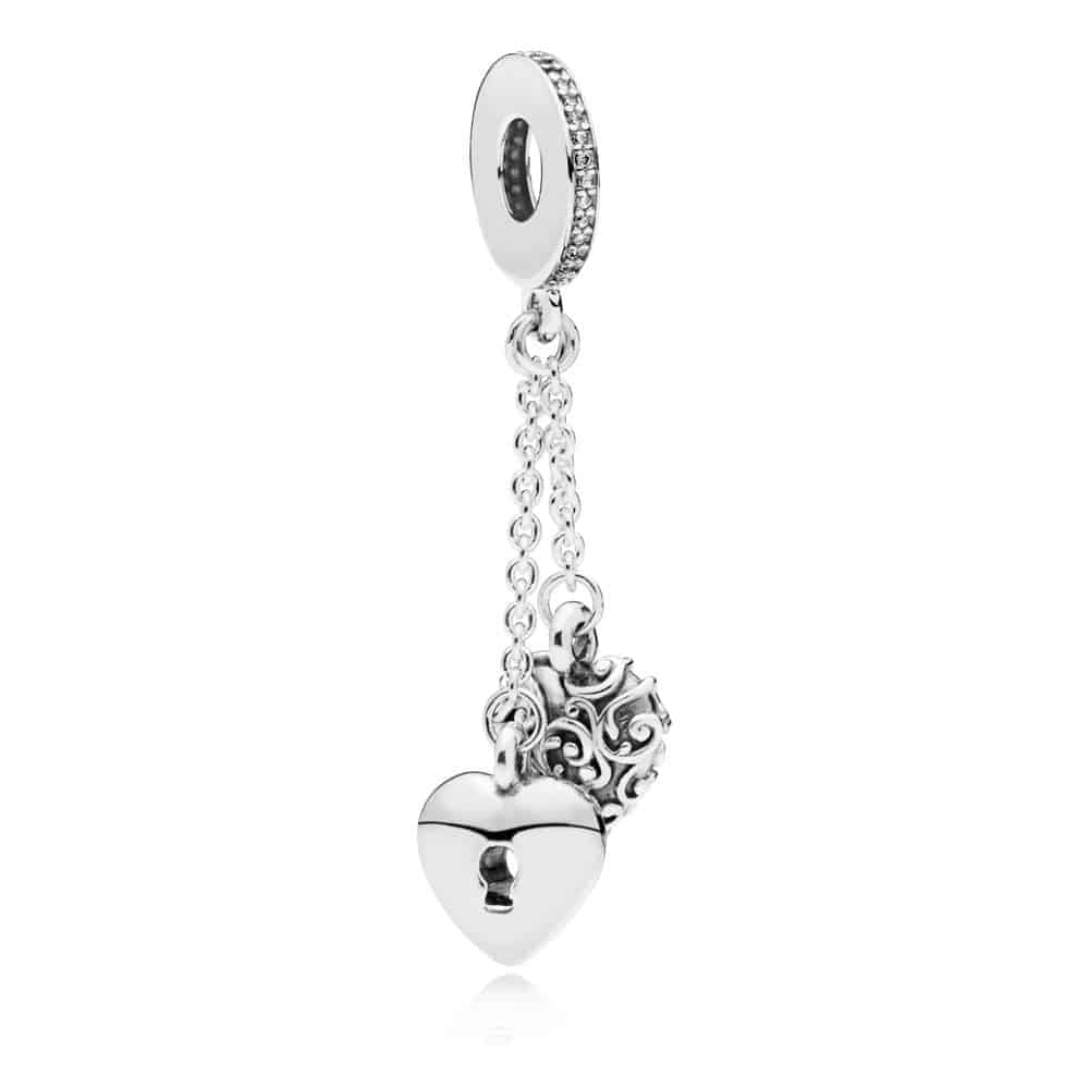 Charm pendant Cadenas et cœur 45€ - 797642CZ Charm pendant Cadenas et cœur 45€ - 797642CZ