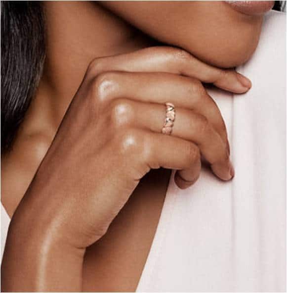 Rendu Bague Cœurs Grain de Sable en Pandora Rose 59€ - 187950 Rendu Bague Cœurs Grain de Sable en Pandora Rose 59€ - 187950
