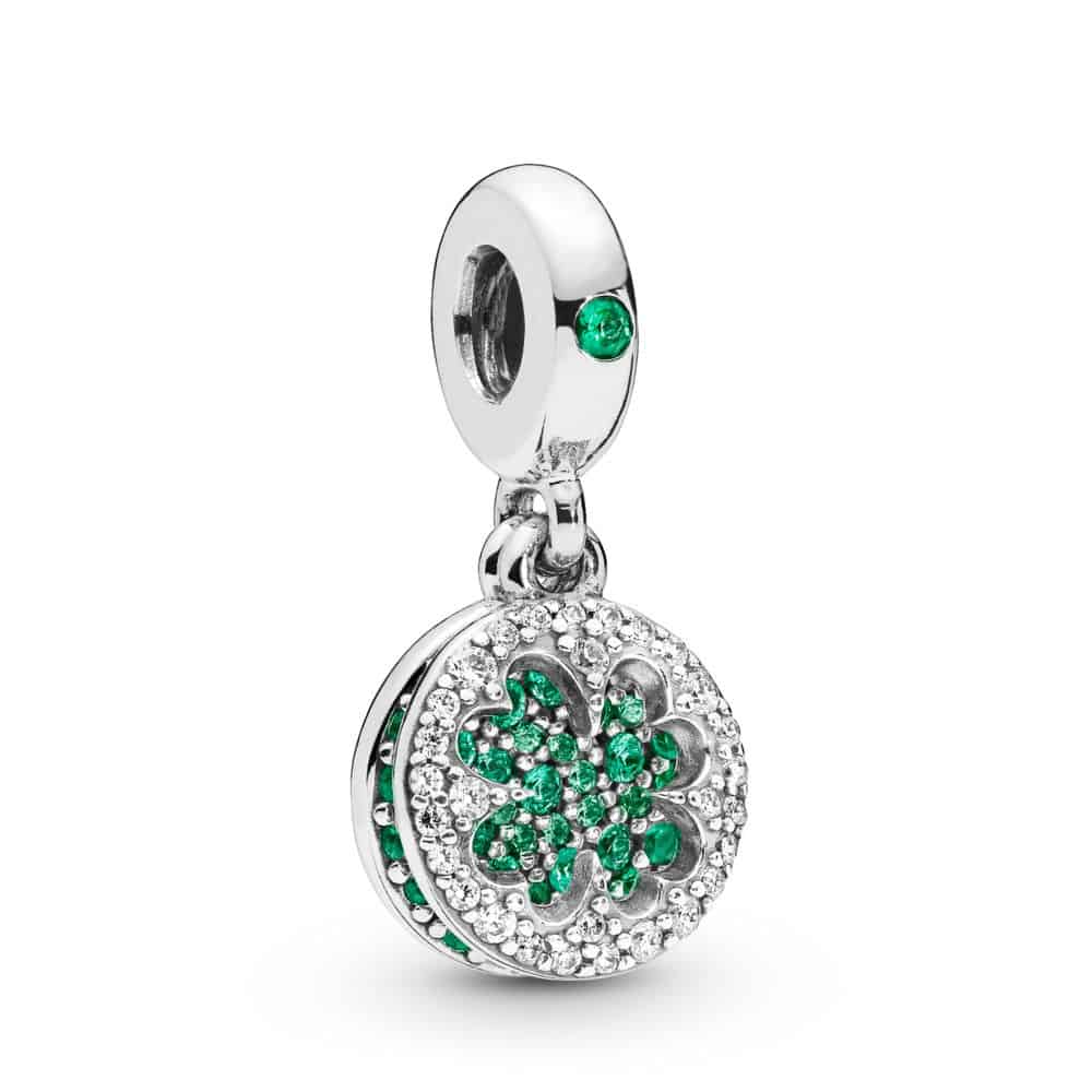 Charm pendant Trèfle en Argent 59,00 € - 797906NRGMX Charm pendant Trèfle en Argent 59,00 € - 797906NRGMX