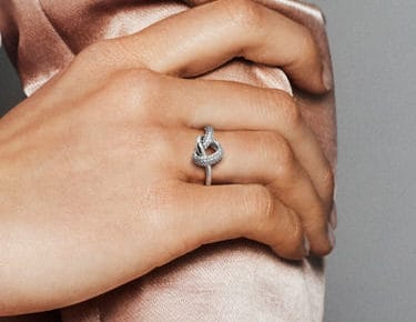 Rendu du Bague Cœur Noué en Argent 69€ - 198086CZ Rendu du Bague Cœur Noué en Argent 69€ - 198086CZ