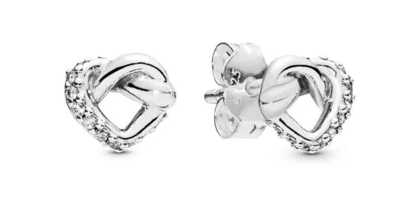 Les Clous d'Oreilles Cœurs Noués 45,00 € - 298019CZ Les Clous d'Oreilles Cœurs Noués 45,00 € - 298019CZ