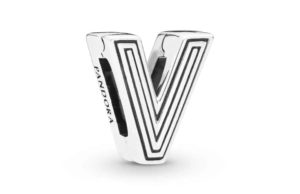 Charm Clip Lettre V PANDORA Réflexions en Argent 29,00 € - 798218 Charm Clip Lettre V PANDORA Réflexions en Argent 29,00 € - 798218