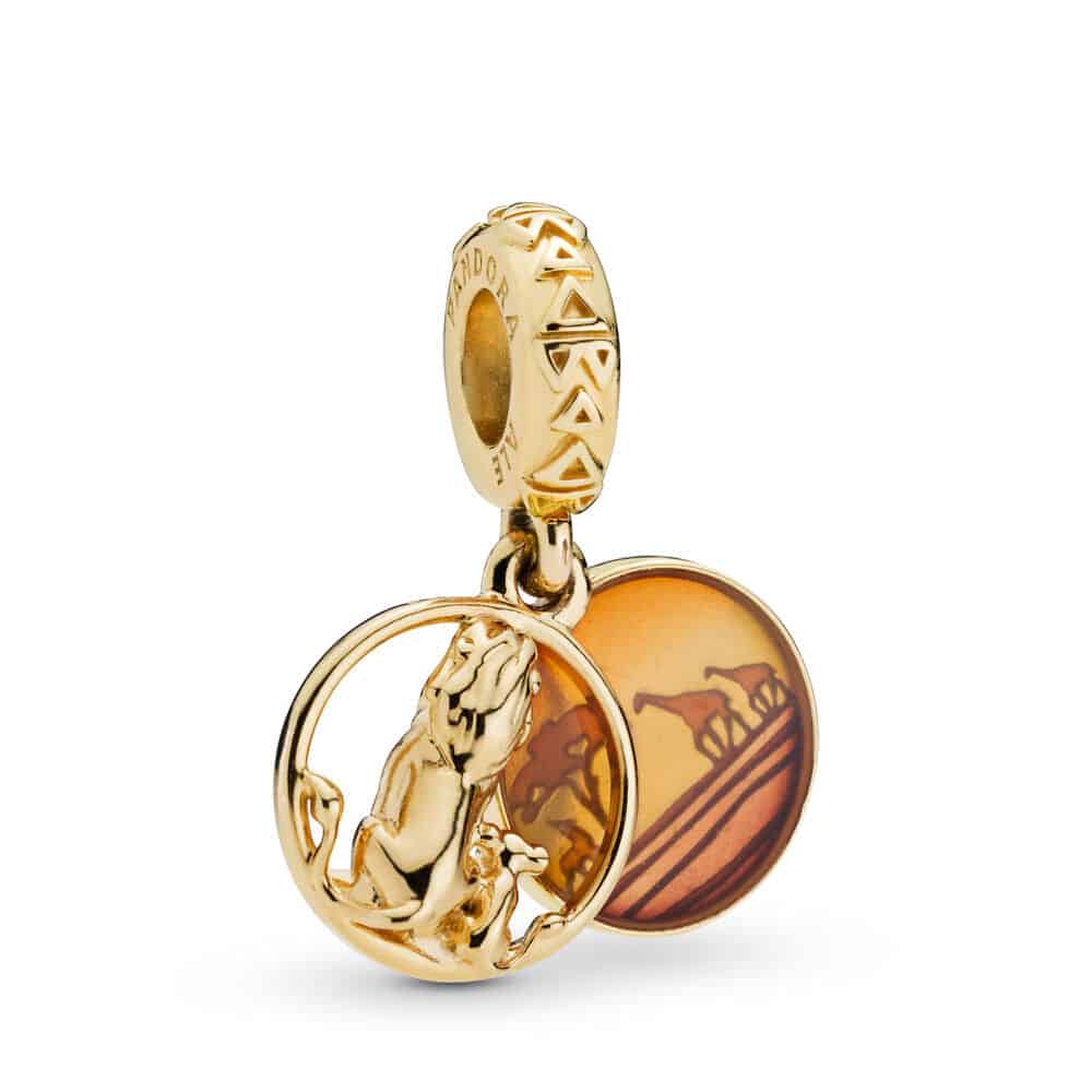 Charm pendant Disney Simba et Mufasaen Pandora Shine 89€ - 768639C01 Charm pendant Disney Simba et Mufasaen Pandora Shine 89€ - 768639C01