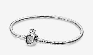 Bracelet O Couronné & Maille Serpent Pandora Moments 79,00 € - 598286CZ Bracelet O Couronné & Maille Serpent Pandora Moments 79,00 € - 598286CZ