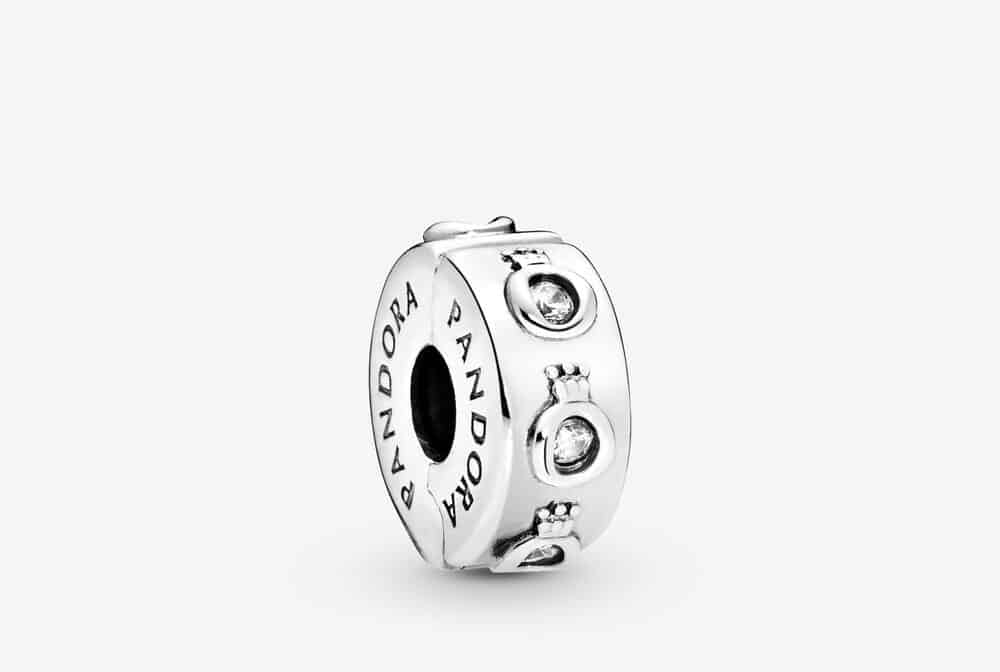 Charm clip O Couronné Scintillant 35,00 € - 798326CZ Charm clip O Couronné Scintillant 35,00 € - 798326CZ