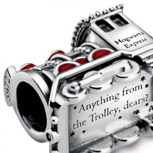 Le Harry Potter, Charm Train Poudlard Express 49,00 € – 798624C01 Le Harry Potter, Charm Train Poudlard Express 49,00 € – 798624C01