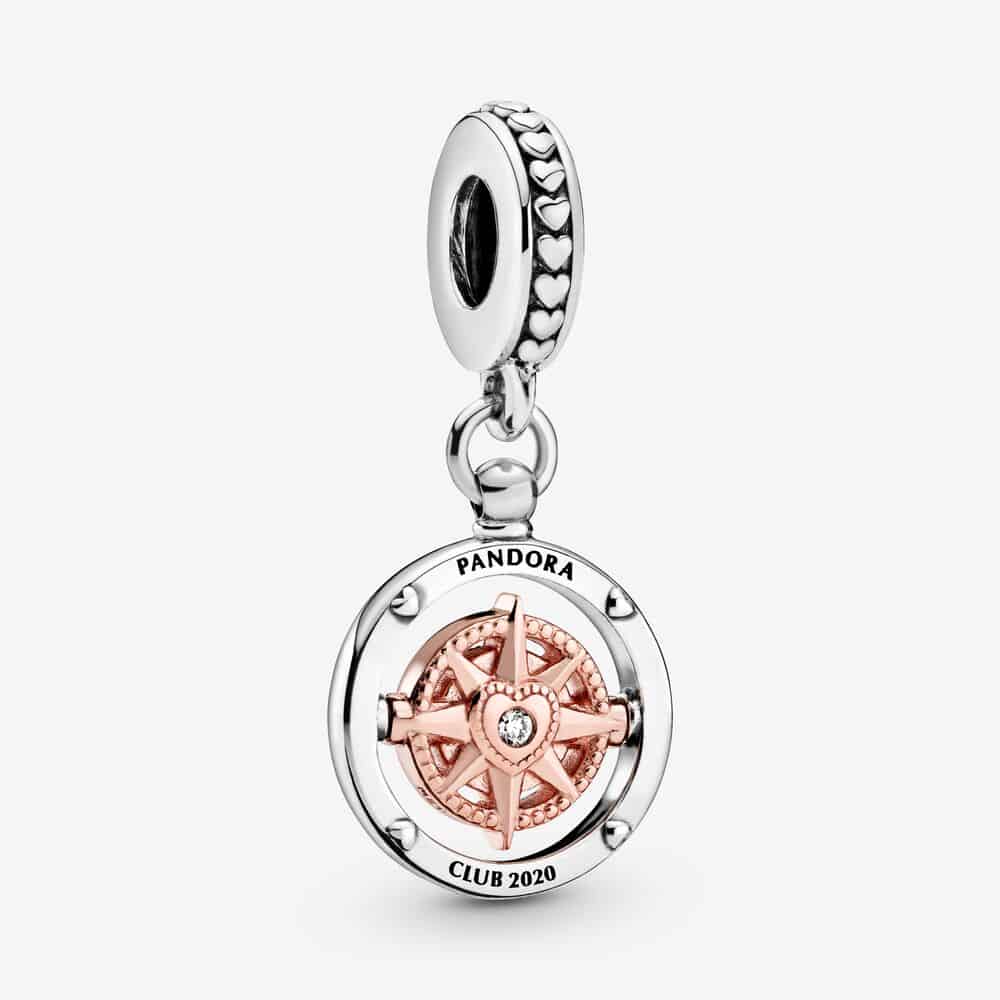 Le charm Club Pandora 2020 : Une boussole - 788590C01 Le charm Club Pandora 2020 : Une boussole - 788590C01