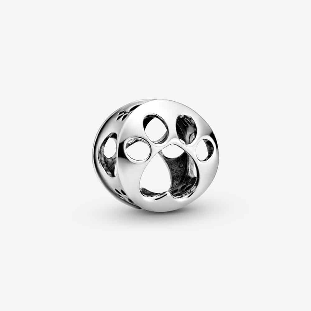 Charm Empreinte de Patte Ajouré 19,00 € - 798869C00 Charm Empreinte de Patte Ajouré 19,00 € - 798869C00