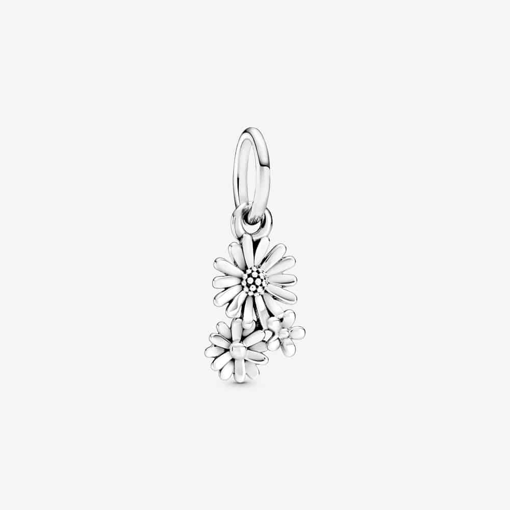 Charm Pendant Bouquet de Marguerites 29,00 € - 798819C00 Charm Pendant Bouquet de Marguerites 29,00 € - 798819C00