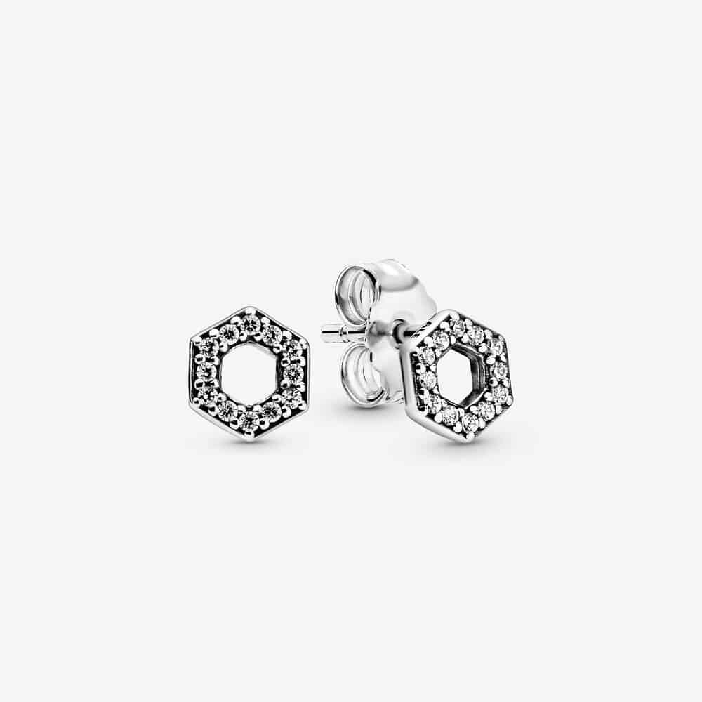 Clous d’Oreilles Nid d’Abeilles Hexagonal Scintillants 39,00 € - 298800C01 Clous d’Oreilles Nid d’Abeilles Hexagonal Scintillants 39,00 € - 298800C01