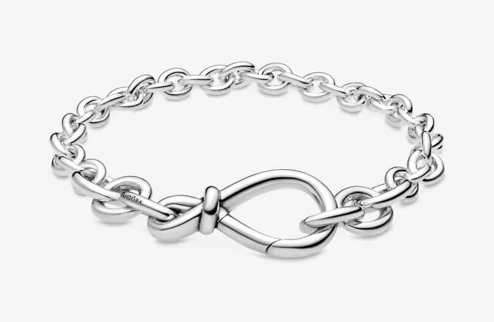Bracelet Chaîne Nœud Infini Imposant 99,00 € - 598911C00 Bracelet Chaîne Nœud Infini Imposant 99,00 € - 598911C00