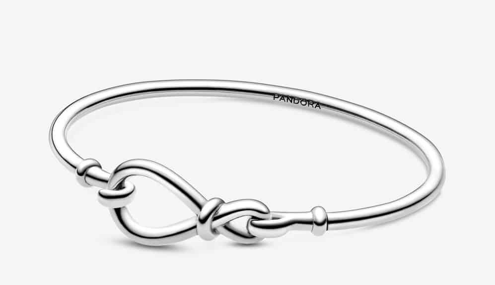 Bracelet Jonc Nœud Infini 69,00 € - 598893C00 Bracelet Jonc Nœud Infini 69,00 € - 598893C00