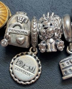 Charms représentant Londres - Bracelet Voyage - 799032C01 Charms représentant Londres - Bracelet Voyage - 799032C01