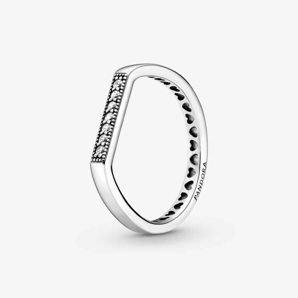 Bague Empilable Barre Scintillante 49,00 € - 199041C01 Bague Empilable Barre Scintillante 49,00 € - 199041C01