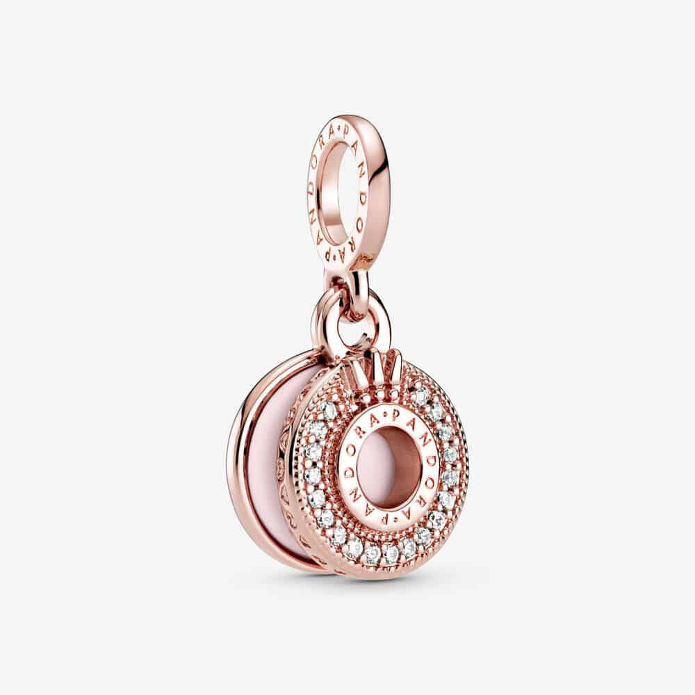 Charm Pendant O Couronné Pavé Scintillant 79,00 € - 789055C01 Charm Pendant O Couronné Pavé Scintillant 79,00 € - 789055C01