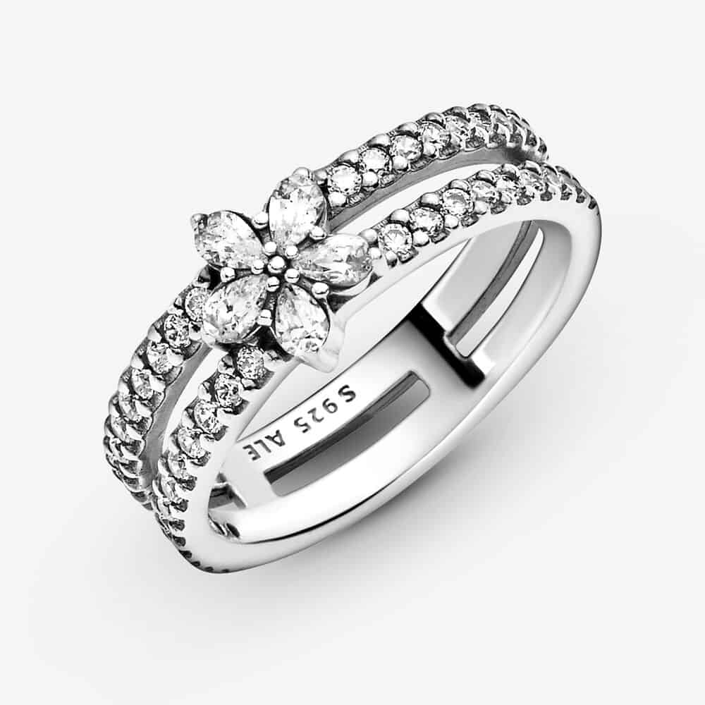 Bague Double Flocon de Neige Scintillant 89,00 € soldée 62.30€ Bague Double Flocon de Neige Scintillant 89,00 € soldée 62.30€