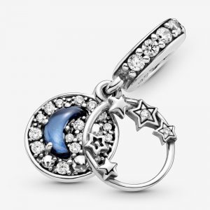 Charm Pendant Ciel Nocturne Bleu Croissant de Lune & Étoiles 59,00 € - 799216C01 Charm Pendant Ciel Nocturne Bleu Croissant de Lune & Étoiles 59,00 € - 799216C01