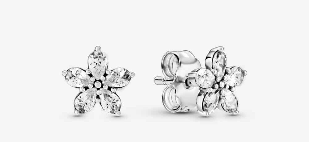 Clous d’Oreilles Flocon de Neige Scintillant 49,00 € - 299239C01 Clous d’Oreilles Flocon de Neige Scintillant 49,00 € - 299239C01