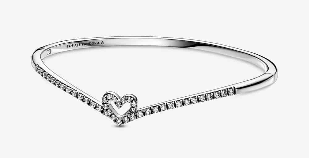 Bracelet Jonc Cœur Vœu Scintillant 99,00 € - 599297C01 Bracelet Jonc Cœur Vœu Scintillant 99,00 € - 599297C01