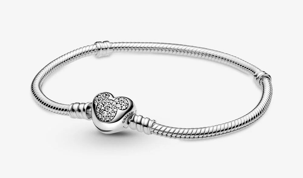 Bracelet Maille Serpent Fermoir Cœur Disney Mickey Pandora Moments 89,00 € - 599299C01 Bracelet Maille Serpent Fermoir Cœur Disney Mickey Pandora Moments 89,00 € - 599299C01
