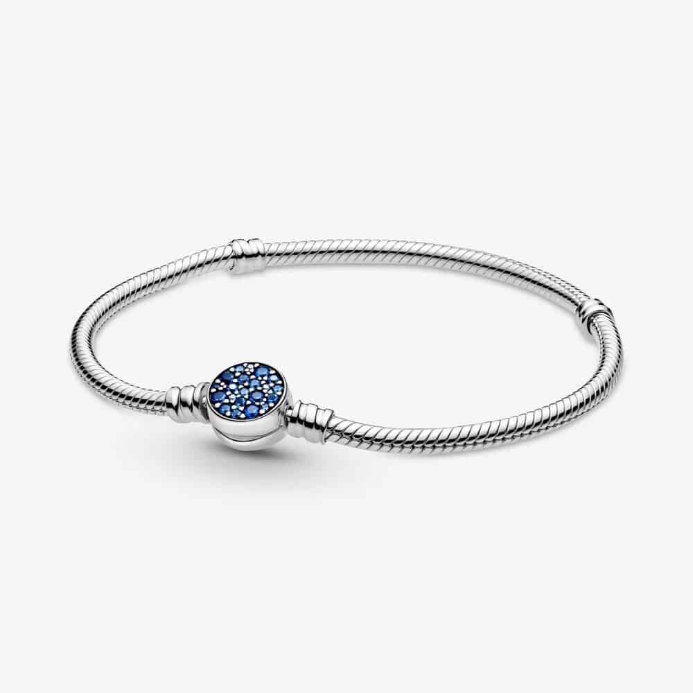 Bracelet Maille Serpent Fermoir Médaillon Bleu Scintillant Pandora Moments 69,00 € - 599288C01 Bracelet Maille Serpent Fermoir Médaillon Bleu Scintillant Pandora Moments 69,00 € - 599288C01