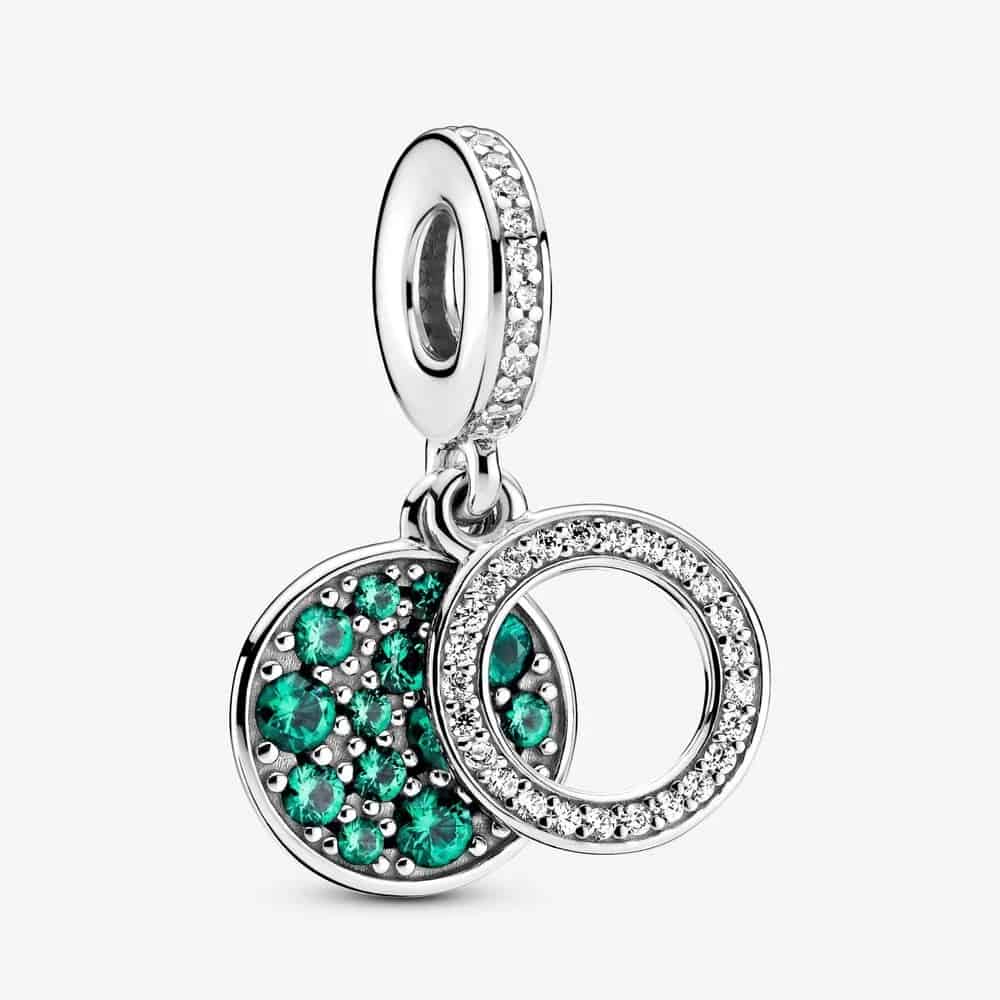 Charm Pendant Double Médaillon Vert Scintillant 59,00 € - 799186C02 Charm Pendant Double Médaillon Vert Scintillant 59,00 € - 799186C02
