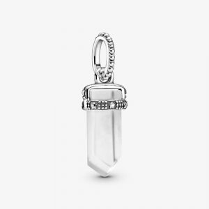 Pendentif Amulette Blanc 45,00 € - Soldé 22.50€ Pendentif Amulette Blanc 45,00 € - Soldé 22.50€
