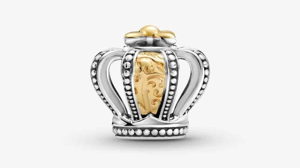 Charm Couronne Royale Bicolore 99,00 € – 799340C00 Charm Couronne Royale Bicolore 99,00 € – 799340C00