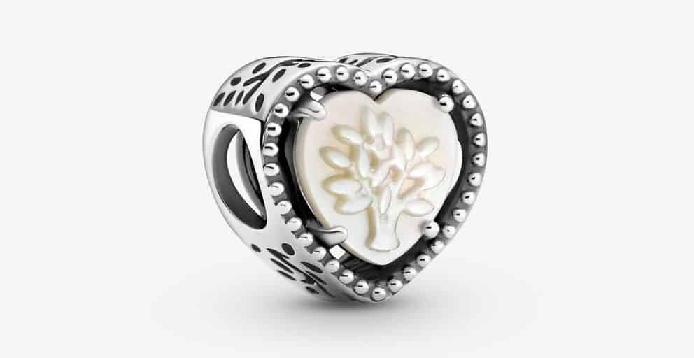 Charm Cœur Ajouré & Arbre Généalogique 49,00 € - 799413C01 Charm Cœur Ajouré & Arbre Généalogique 49,00 € - 799413C01
