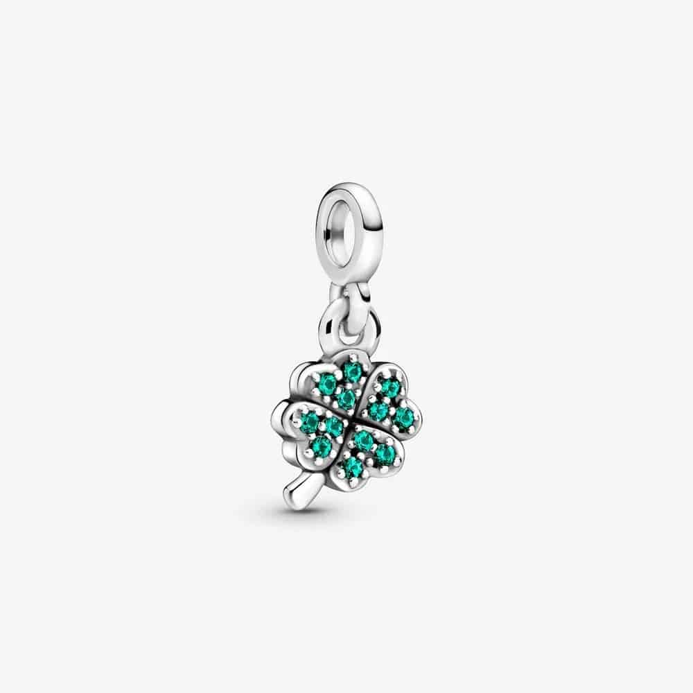 Charm Pendant Mon Trèfle à Quatre Feuilles 19,00 € – 798974C01 Charm Pendant Mon Trèfle à Quatre Feuilles 19,00 € – 798974C01
