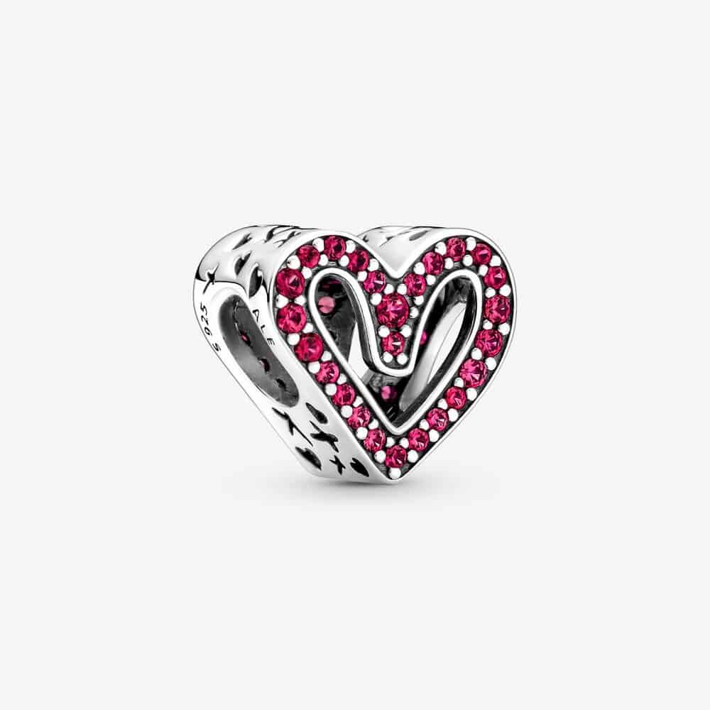 Charm Esquisse de Cœur Rouge Scintillant 49,00 € - 798692C02 Charm Esquisse de Cœur Rouge Scintillant 49,00 € - 798692C02