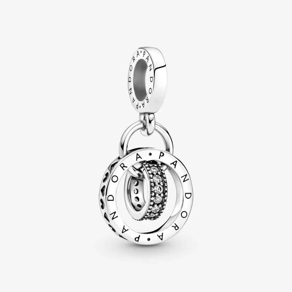 Charm Pendant Cercles Logo Pandora 49,00 € – 799490C01 Charm Pendant Cercles Logo Pandora 49,00 € – 799490C01