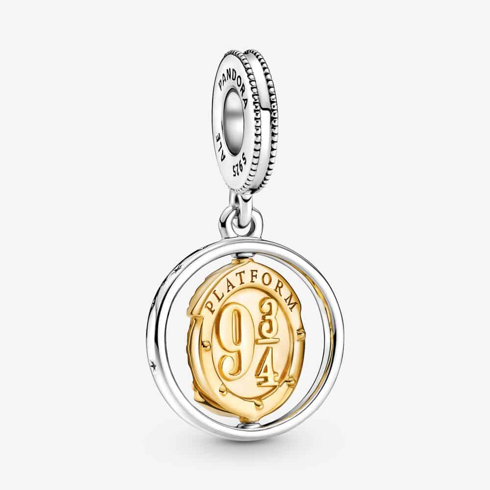 Charm Pendentif Pandora Harry Potter Voie 9 3/4 - 760035C00 - 69€ Charm Pendentif Pandora Harry Potter Voie 9 3/4 - 760035C00 - 69€