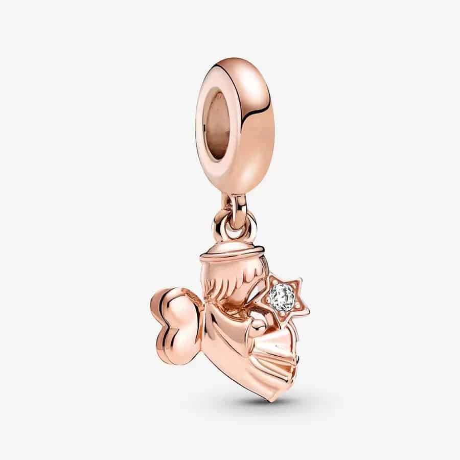 Charm Pendant Ange à Ailes en forme de Cœur 49,00 € - 789650C01 Charm Pendant Ange à Ailes en forme de Cœur 49,00 € - 789650C01
