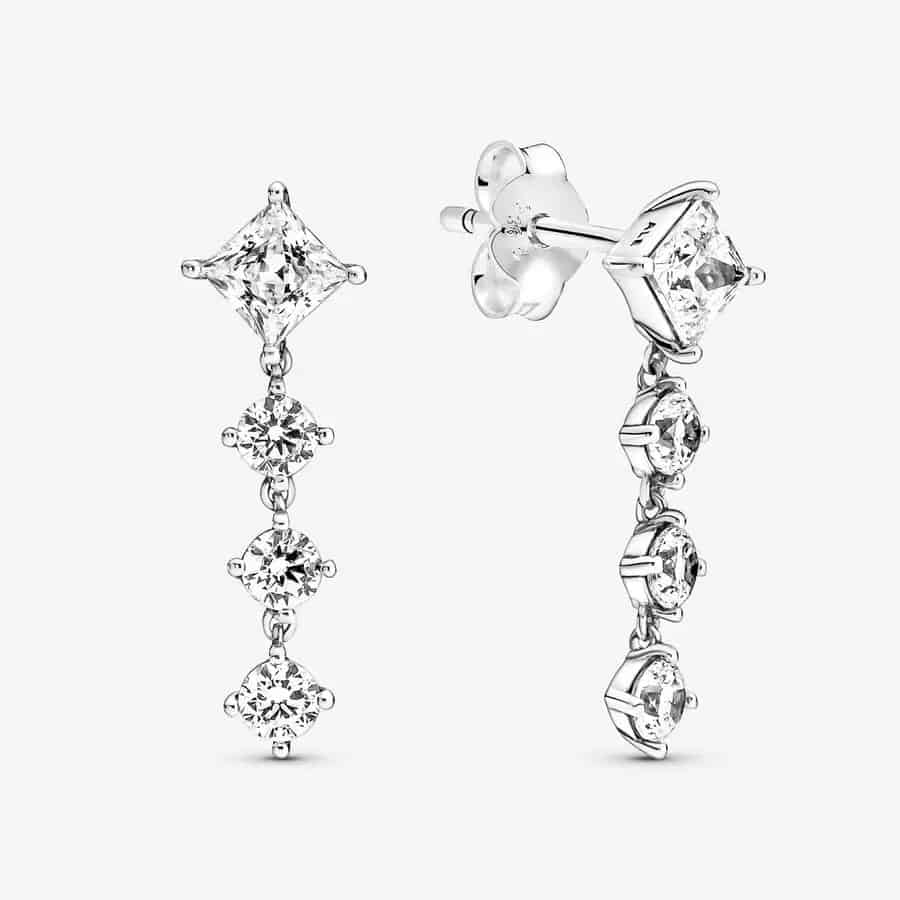 Pendants d'Oreilles Ronds et Carrés Scintillants 79,00 € - 290045C01 Pendants d'Oreilles Ronds & Carrés Scintillants 79,00 € - 290045C01