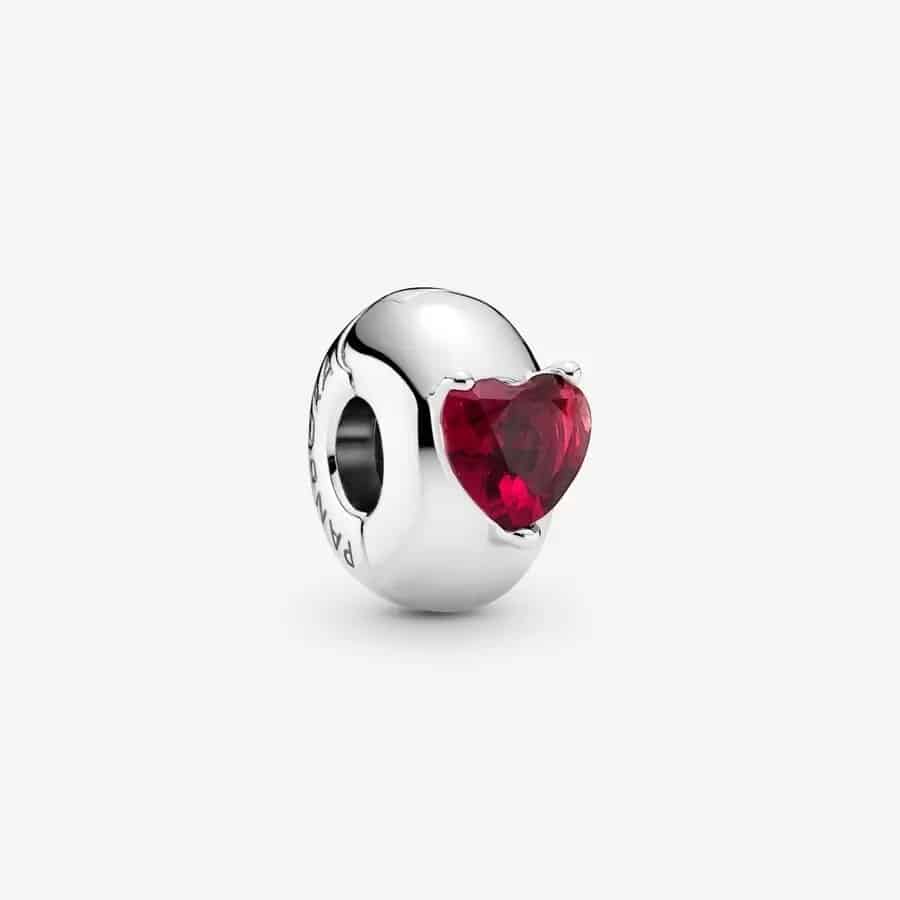 Charm Clip Solitaire Cœur Rouge 29,00 € - 799203C01 Charm Clip Solitaire Cœur Rouge 29,00 € - 799203C01