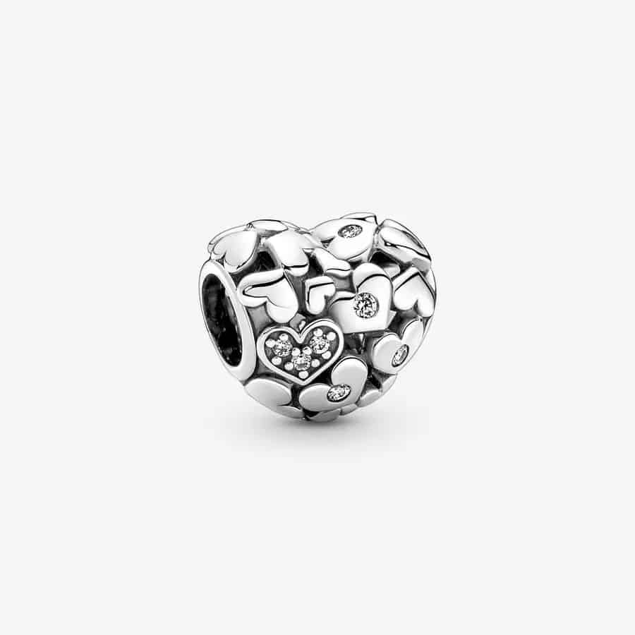 Charm Cœur Ajouré Scintillant 49,00 € - 791061C01 Charm Cœur Ajouré Scintillant 49,00 € - 791061C01