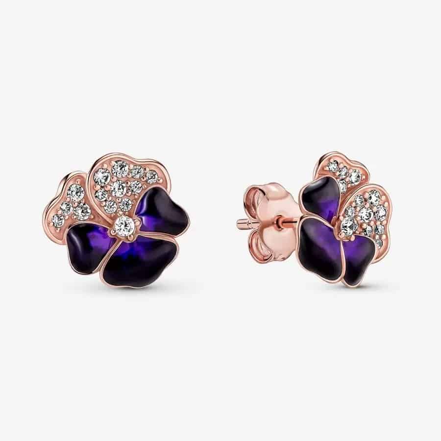 Clous d'Oreilles Pensée Violet Foncé 69,00 € - 280781C01 Clous d'Oreilles Pensée Violet Foncé 69,00 € - 280781C01