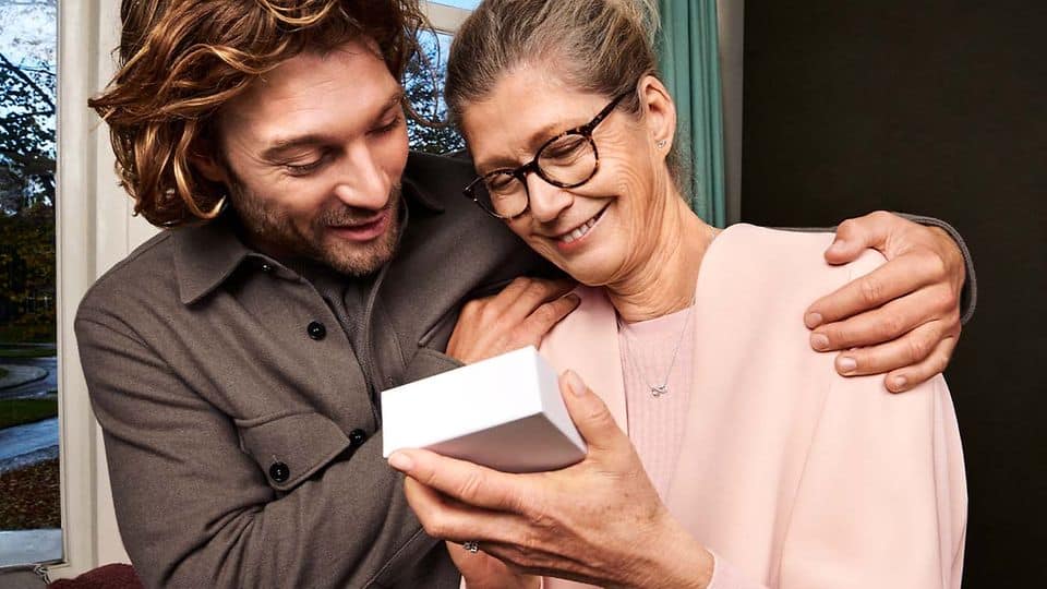 Célébrer l'amour avec Pandora! Célébrer l'amour avec Pandora!