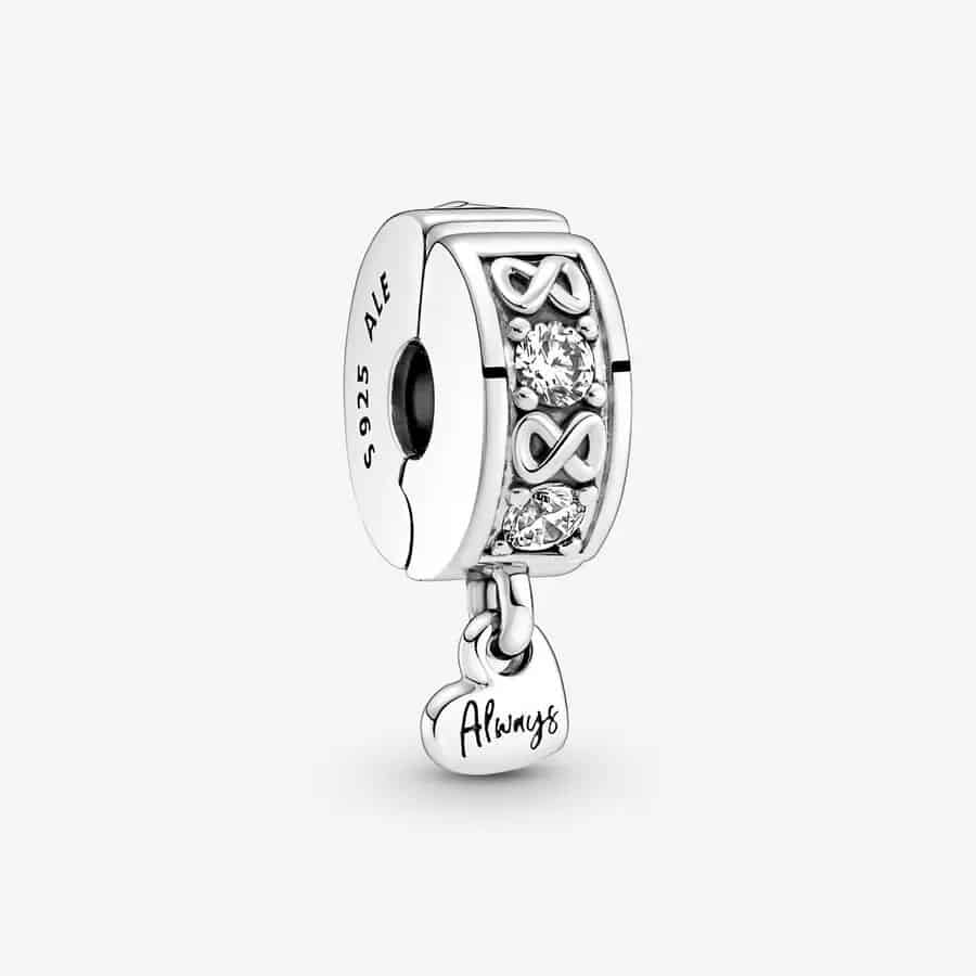 Charm Clip Pavé Ma Famille Pour Toujours 39,00 € - 791151C01 Charm Clip Pavé Ma Famille Pour Toujours 39,00 € - 791151C01