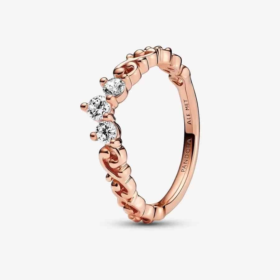 Bague Tiare Volute Royale 59,00 € - 182232C01 Bague Tiare Volute Royale 59,00 € - 182232C01