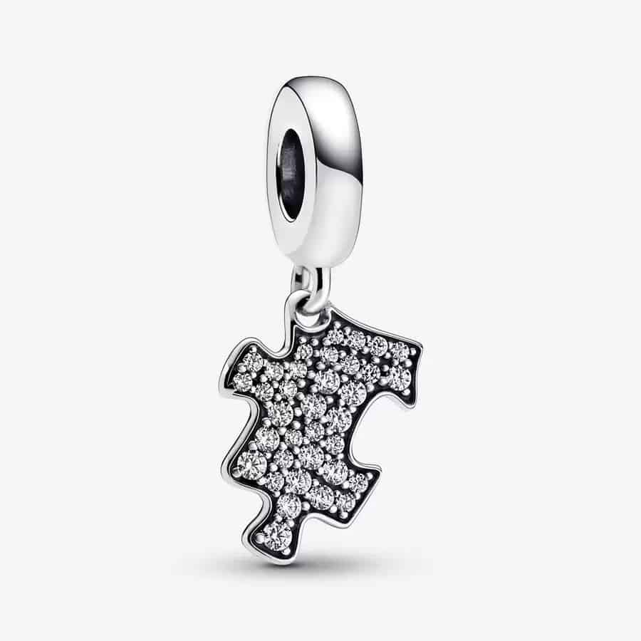 Charm Pendant Pièce de Puzzle Scintillant 45,00 € - 792241C01 Charm Pendant Pièce de Puzzle Scintillant 45,00 € - 792241C01