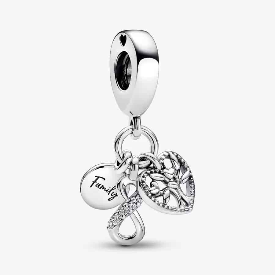 Charm Pendant Triple Infini Famille 49,00 € - 792201C01 Charm Pendant Triple Infini Famille 49,00 € - 792201C01