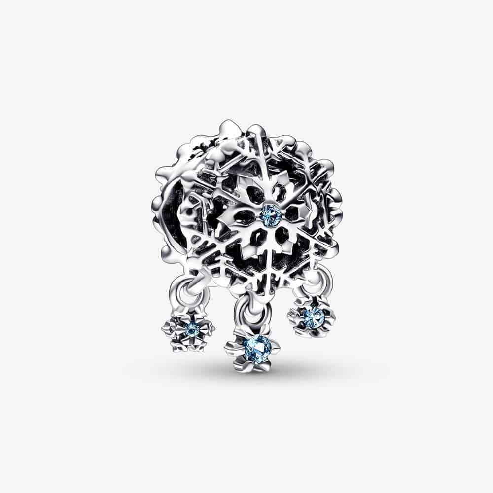 Charm Pendant Flocon de Neige Givré 59,00 € - 792367C01 Charm Pendant Flocon de Neige Givré 59,00 € - 792367C01