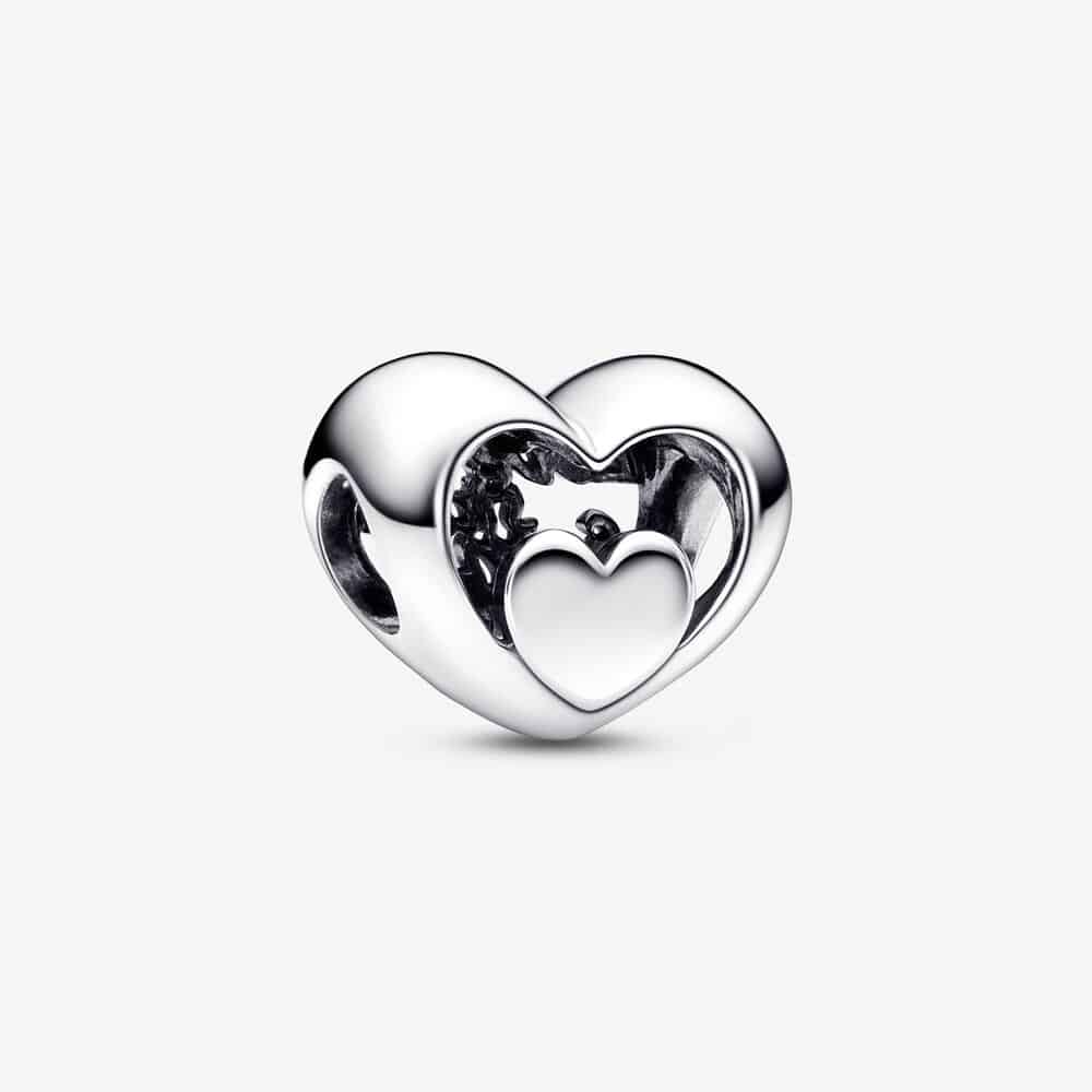 Charm Cœur Ajouré & Inscription 29,00 € - 792512C00 Charm Cœur Ajouré & Inscription 29,00 € - 792512C00