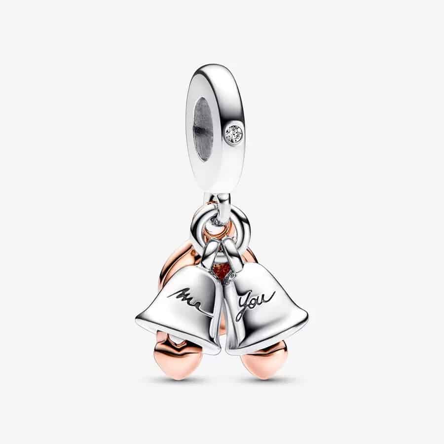 Charm Pendant Double Cloches de Mariage Bicolore 59,00 € - 782592C01 Charm Pendant Double Cloches de Mariage Bicolore 59,00 € - 782592C01