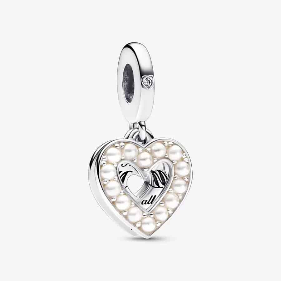 Charm Pendant Double Cœur Blanc Nacré 59,00 € - 792649C01 Charm Pendant Double Cœur Blanc Nacré 59,00 € - 792649C01