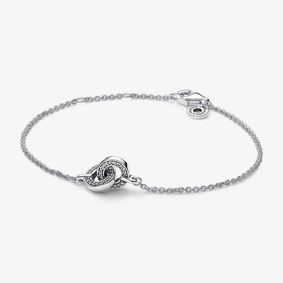 Bracelet Chaîne Entrelacé Pavé Pandora Signature 69,00 € - 592742C01 Bracelet Chaîne Entrelacé Pavé Pandora Signature 69,00 € - 592742C01