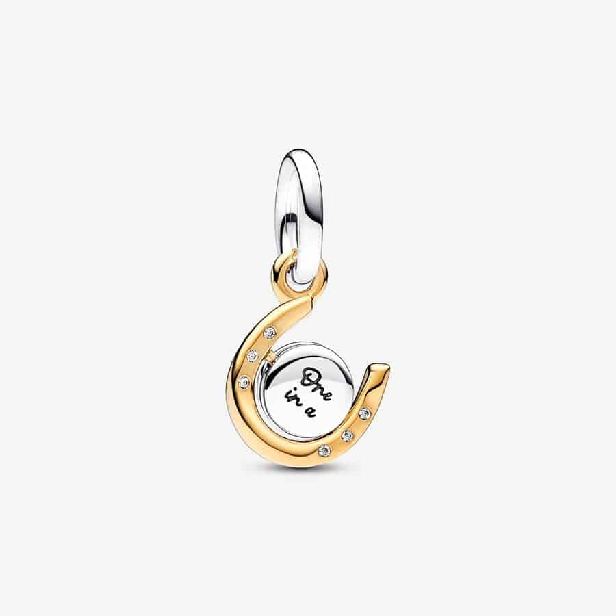 Charm Pendant Fer à Cheval et Médaillon Pivotant Bimatière 59,00 € - 762713C01 Charm Pendant Fer à Cheval et Médaillon Pivotant Bimatière 59,00 € - 762713C01